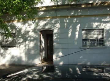 PH · 80m² · 3 Ambientes · PH en Venta - 2 Dorm. - 1 Baño - 120 m² - La Plata