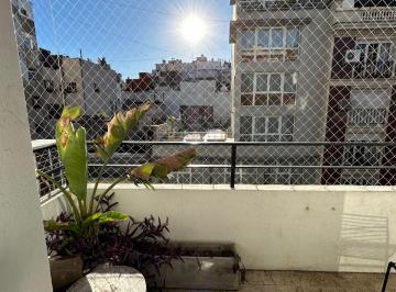 Departamento de 3 ambientes, Recoleta · Venta - Recoleta - 3 Amb Reciclado. Piso Alto. Balcón.