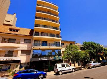 Departamento de 2 ambientes, Córdoba · B° General Paz - Frente Plaza Alberdi - 1 Dormitorio - Av Esquiú