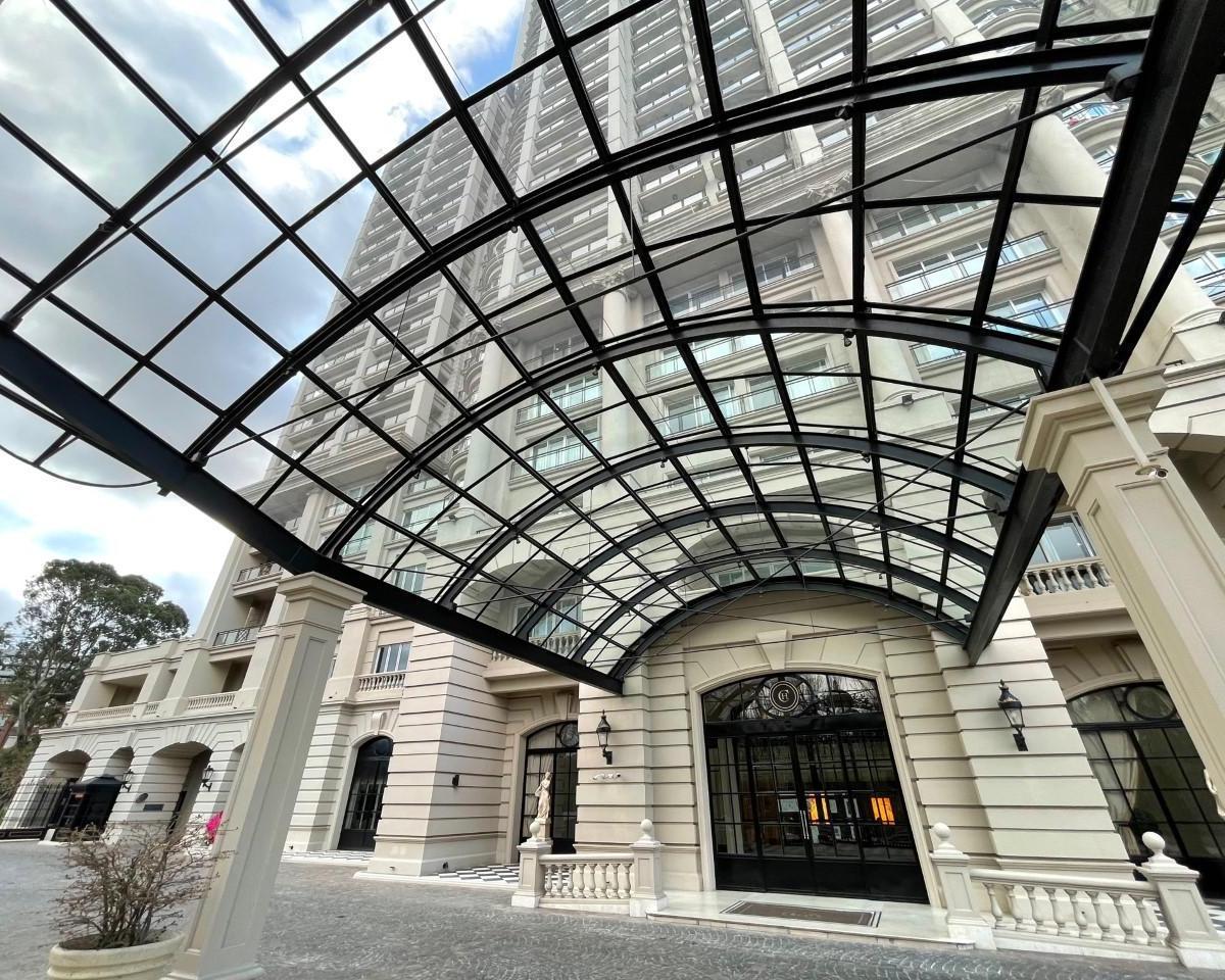 Chateau Puerto Madero - 4 Ambientes -200 m2 - 4 Cocheras