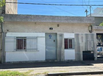 Casa · 111m² · 4 Ambientes · Venta Casa Arroyito Rio Dos Dorm. y Patio