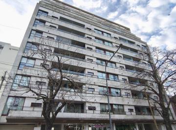 Departamento de 3 ambientes, La Plata · Alquiler Depto Moderno 2 Dorm. C/cochera - 64 E/12 y 13 - La Plata