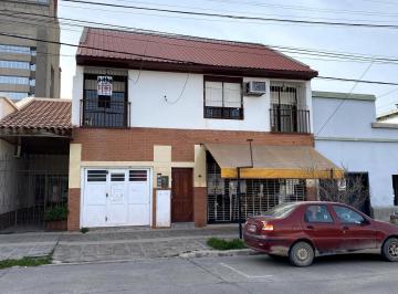 Departamento · 80m² · 4 Ambientes · 2 Cocheras · Departamento en Área Centro Sur