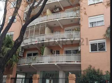 Departamento · 54m² · 3 Ambientes · 1 Cochera · Departamento Venta 3 Ambientes - Chacarita