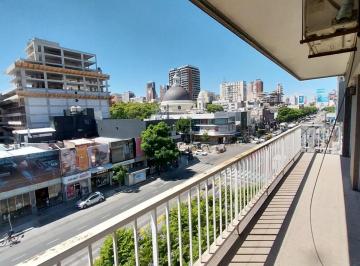 Departamento · 63m² · 3 Ambientes · Departamento en Venta en Cabildo 2134 Al Frente Balcon Corrido a Reciclar