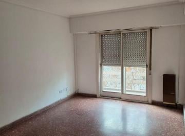 Local comercial de 2 ambientes, Esteban Echeverría · Departamento con Cochera Cubierta en Una de Las Zonas Más Buscadas de Monte Grande