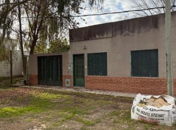 Casa de 3 ambientes, La Plata · Casa Alquiler 2 Dorm.