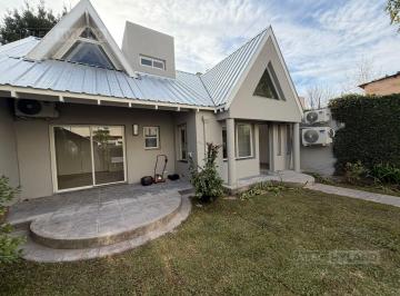 PH · 72m² · 4 Ambientes · Casa PH en Alquiler, Apto Profesional y Vivienda en Las Lomas de San Isidro