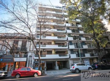 Departamento · 130m² · 4 Ambientes · 1 Cochera · Venta de Departamento Semipiso de 4 Ambientes con Dependencia en Belgrano