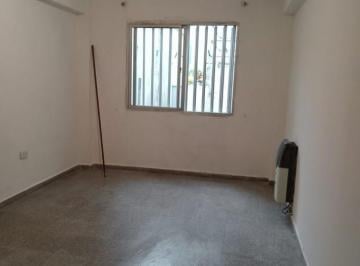 Departamento de 2 ambientes, La Plata · 1 E/ 63 y 64 - un Dormitorio Planta Baja S/ Patio - Ideal Estudiante Medicina