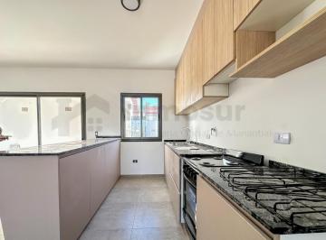 Casa · 100m² · 2 Dormitorios · 2 Cocheras · Duplex en Venta 2 Dorm San Ignacio Village