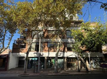 Departamento · 109m² · 4 Ambientes · 1 Cochera · Duplex en Venta en Calle Tomba, a m de La Plaza de Godoy Cruz