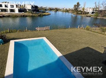 Casa · 209m² · 6 Ambientes · 2 Cocheras · Venta y Alquier de Casa 6 Ambientes en El Canton