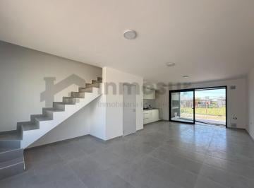 Casa · 107m² · 3 Ambientes · Dúplex en Venta 2 Dorm Docta