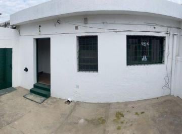 Casa · 57m² · 3 Ambientes · Venta Casa Interna Dos Dorm., Alberdi