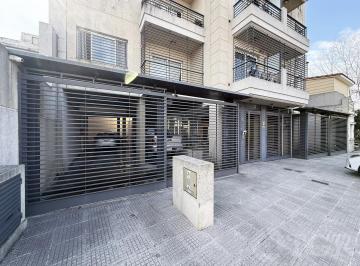 Departamento · 60m² · 3 Ambientes · 2 Cocheras · Venta Departamento 3 Ambientes con Balcón Al Frente