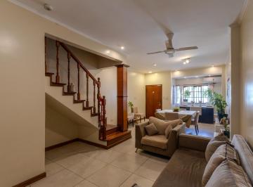 PH · 293m² · 5 Ambientes · 1 Cochera · Triplex en Parque Patricios