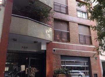 Departamento de 3 ambientes, Caballito · Buen Depto. 3 Ambientes C/ Living Comedor y Balcón Aterrazado con Parrilla.