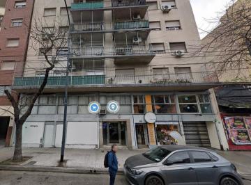 Garage · 15m² · Cochera Sobre Av Jujuy.