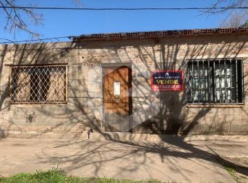 Casa · 170m² · 5 Ambientes · 1 Cochera · Galvez 663 - Beaudrix - Roldan