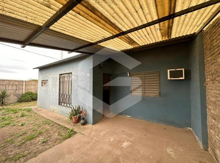 Casa · 200m² · 3 Ambientes · 2 Cocheras