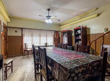 Casa · 203m² · 5 Ambientes · 2 Cocheras · Casa 5 Ambientes y Dpto 2 Amb en Venta Patio Parrilla Garage en Mar del Plata