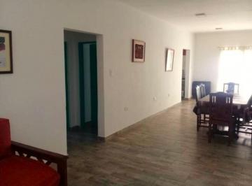 Casa · 100m² · 3 Ambientes · Casa en Alquiler - 2 Dorm. 1 Baño - 300 m - Tandil