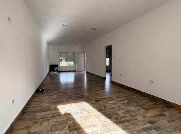 Casa · 100m² · 3 Ambientes · Casa Seminueva en Alquiler - 2 Dorm., Jardín, Entrada P/autos - 300 m - Colectora Ruta 226