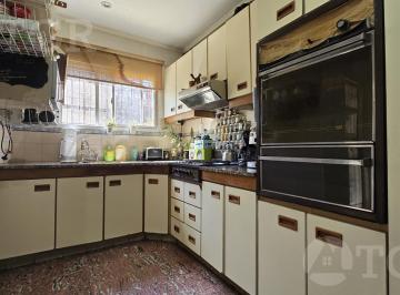 Casa Venta de 5 ambientes · Casa en Venta en Monte Chingolo con Tinglado Nave Industrial Gran Espacio de Guardado