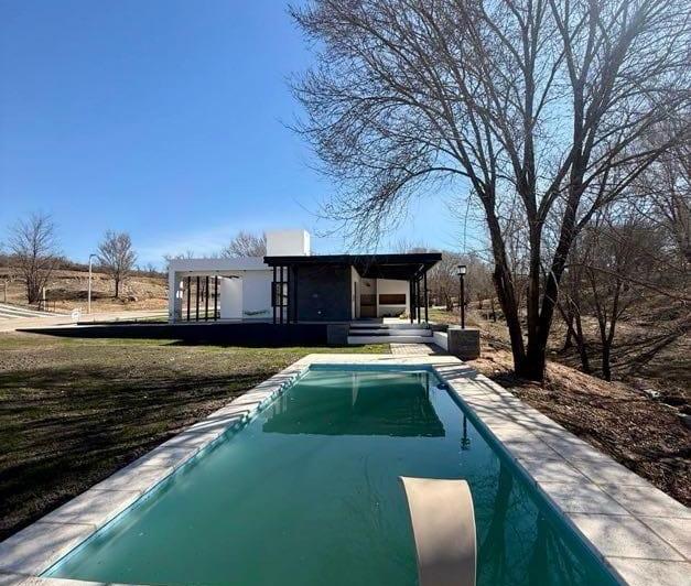Casa · 220m² · 5 Ambientes