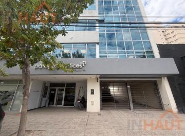 Oficina comercial · 180m² · 3 Ambientes · 3 Cocheras · Oficina en Cipolletti