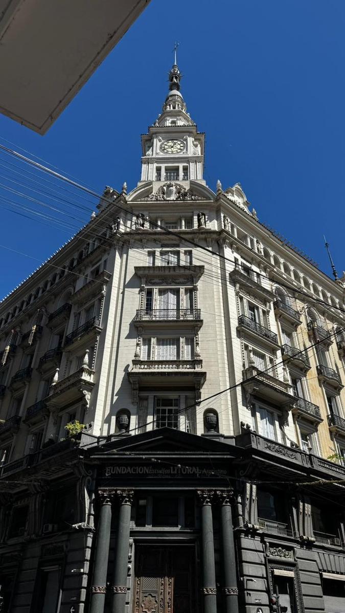 Sarmiento al 700