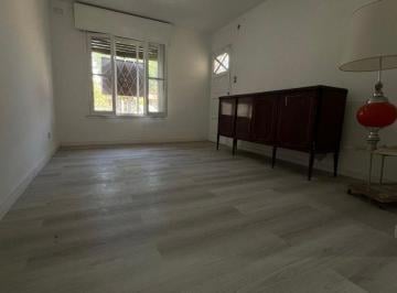 PH · 56m² · 3 Ambientes · Venta PH - Casa Chalet 3 Amb. C/patio - C. Jardín