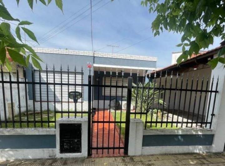Casa · 194m² · 5 Ambientes · 1 Cochera