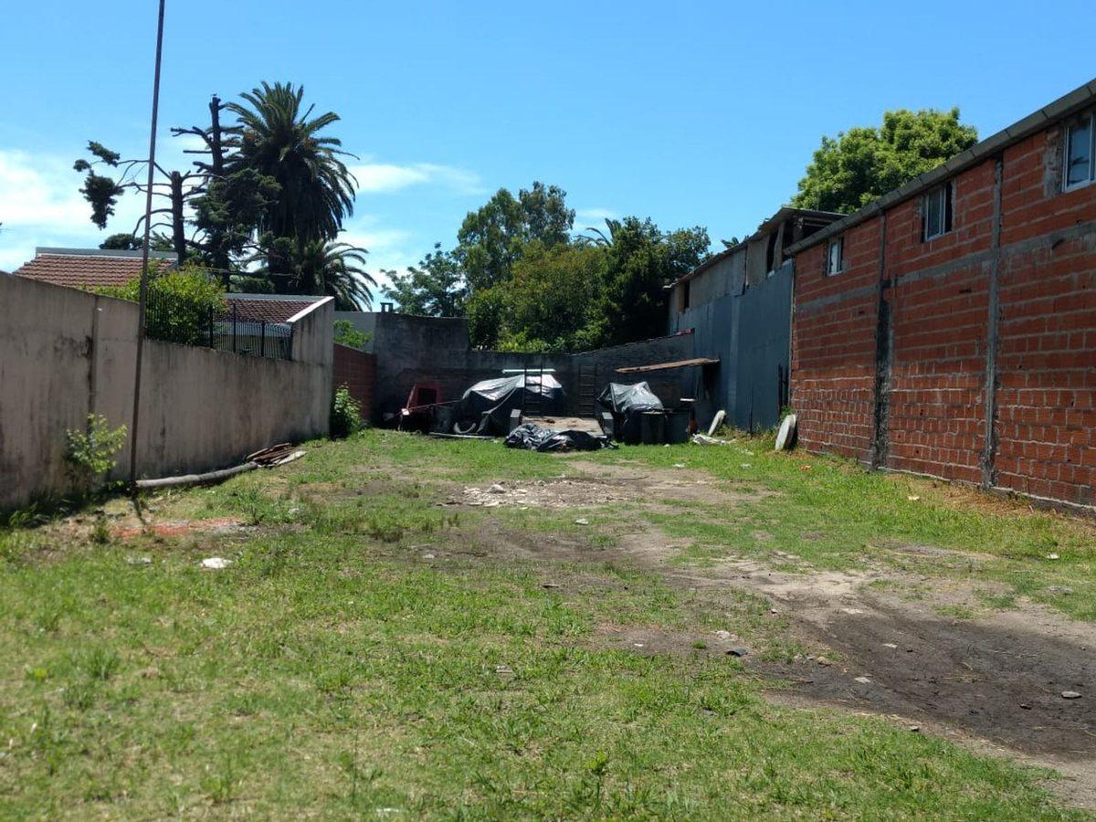Juramento 1100,  Hurlingham, Hurlingham
