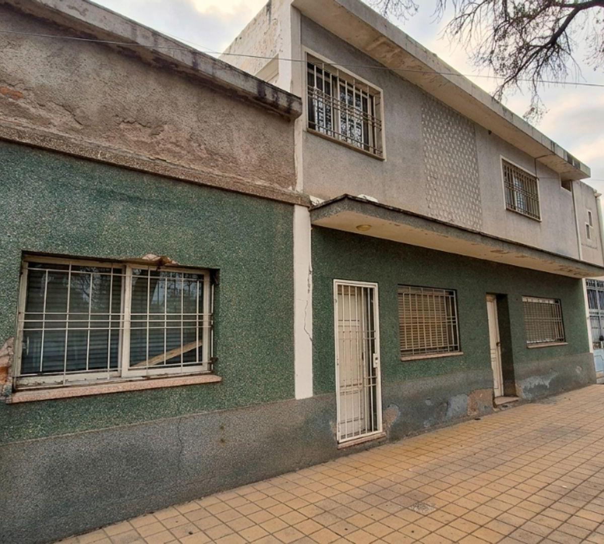 Comodoro Rivadavia 900,  Ciudad de Mendoza, Mendoza