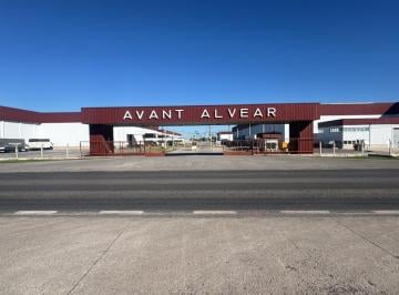 Local comercial · 1400m² · Galpón en Alquiler Parque Industrial Alvear Avant