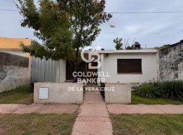 Casa · 60m² · 3 Ambientes · 1 Cochera · Oportunidad Casa de 2 Dorm. en Barrio Belgrano, Rosario