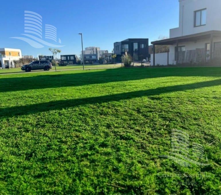 av Italia al 4900, Barrio Náutico Canal, Dique Luján