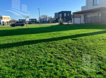 Terreno · 560m² · Lote en Barrio Nautico Canal - Villanueva