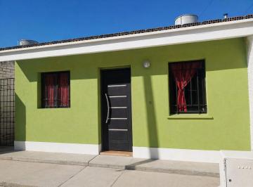 Casa · 110m² · 5 Ambientes · 1 Cochera · Casa 2 Dorm y Depto Venta en Villa San Carlos