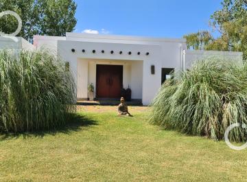 Casa · 360m² · 4 Ambientes · 2 Cocheras · Casa Fincas de San Vicente Chacras