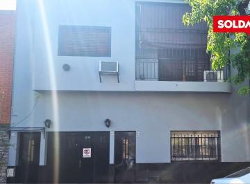 PH · 42m² · 2 Ambientes · PH en Venta en Barracas - 2 Ambientes