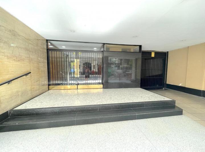 Alquiler Departamento Apto Profesional de 3 Ambientes con Dependencias