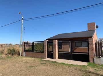 Casa · 80m² · 3 Ambientes · Casa en Alquiler 2 Dorm. en Roldán