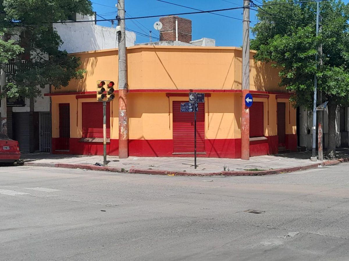 Av. 24 de Septiembre & Gavilán,  Altos de General Paz, Córdoba