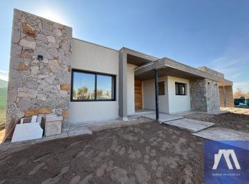 Casa de 7 ambientes, Maipú · Casa en Venta C/ Cochera en Maipú