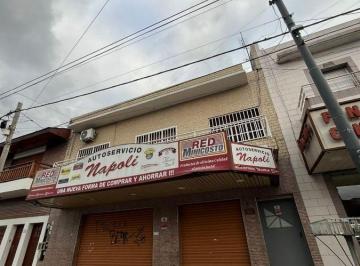 Casa · 279m² · 7 Ambientes · Venta en Block de Locales Al Frente y 3 Departamentos en Lanus Este