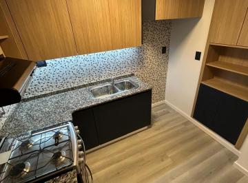 PH · 55m² · 2 Ambientes · Venta PH Al Frente Quilmes Centro.