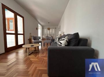Departamento de 8 ambientes, Ciudad de Mendoza · Departamento en Venta C/ Cochera en 5.ª Sección Residencial Sur